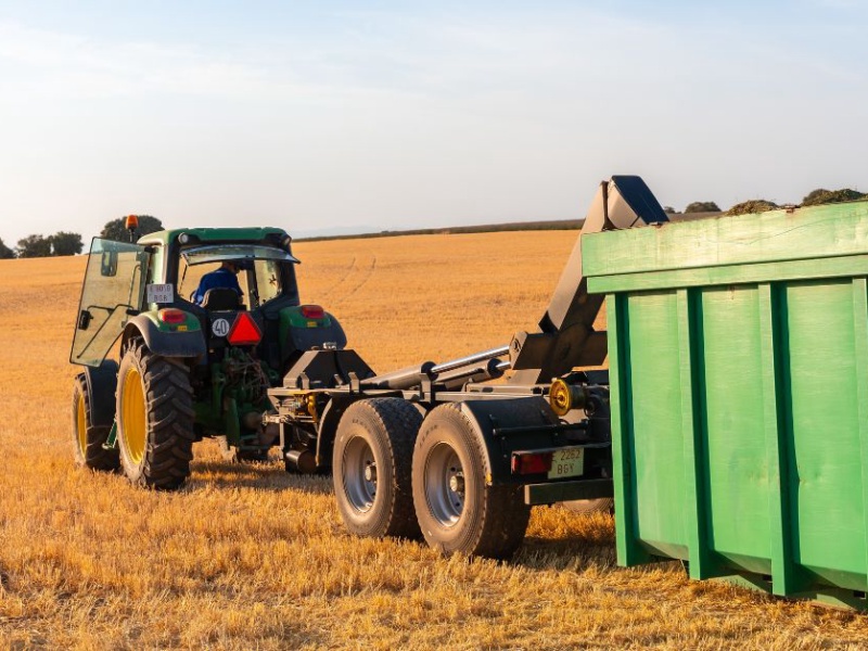 Renting Roll-Off Dumpsters for Farm Harvest Season: A Complete Guide for Farmers Around Carthage, MO